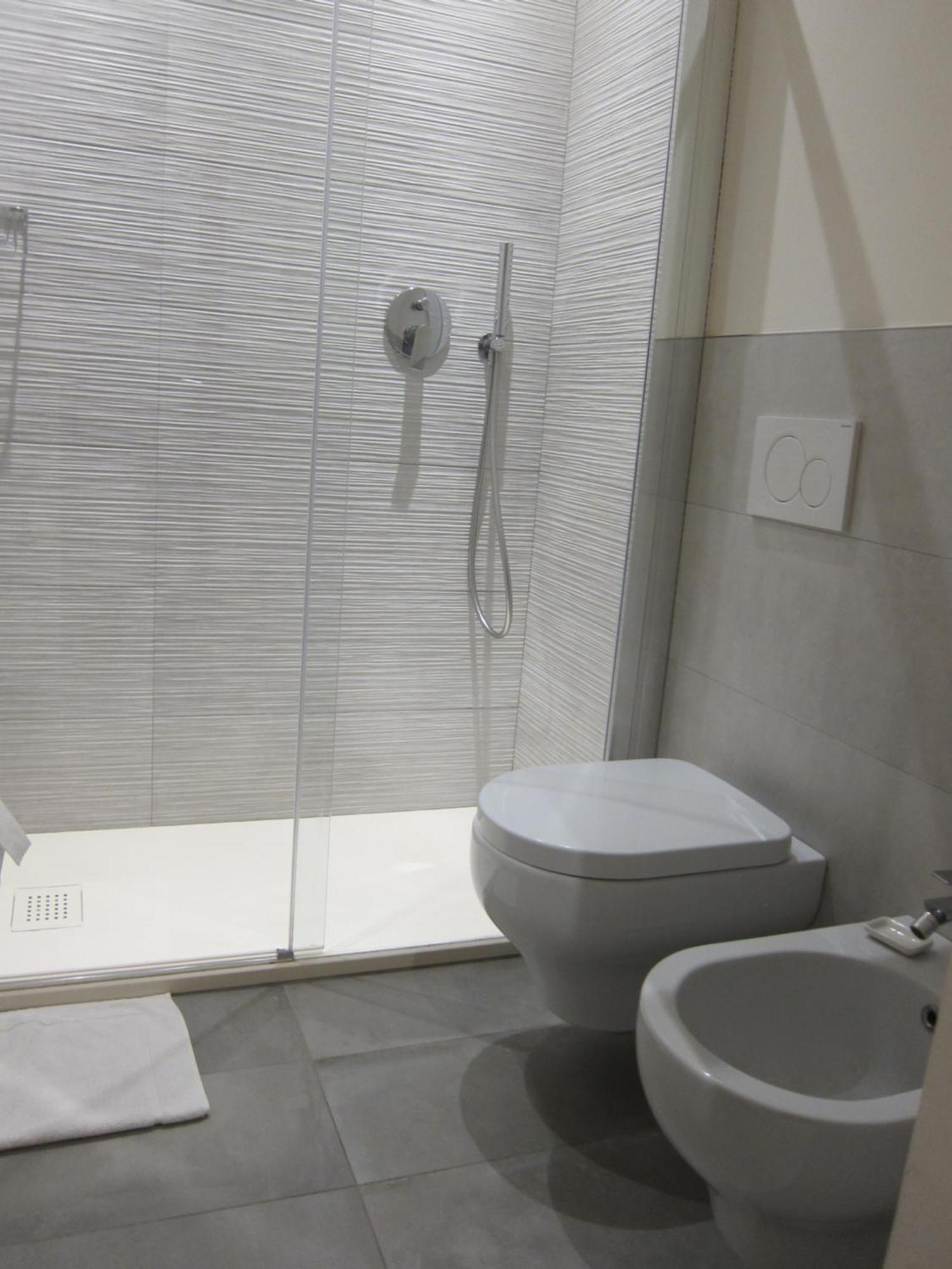 A Casa Di Enrico E Luzme Bed & Breakfast ฟลอเรนซ์ ภายนอก รูปภาพ
